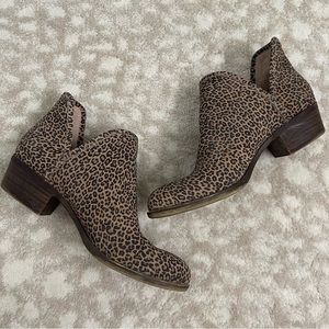 Women’s Lucky Brand Leopard Print Booties Size 8.5